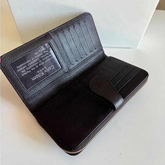 Elegant Brown Leather Wallet - Picture 7 of 8